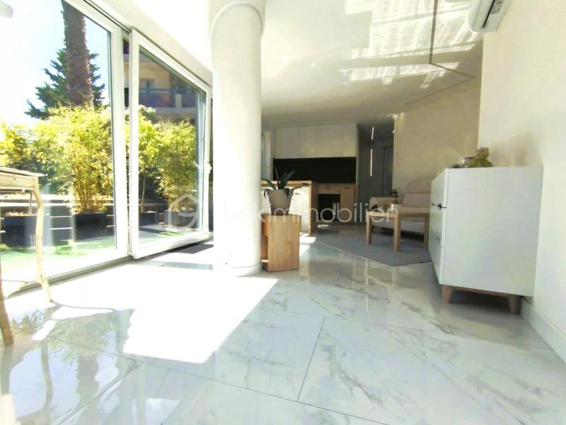 Studio - 27 m² - 1 pièce