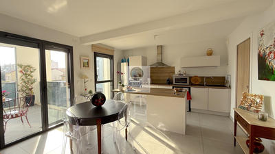 Appartement - 81 m² - 4 pièces