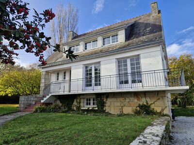 Maison - 140 m² - 7 pièces