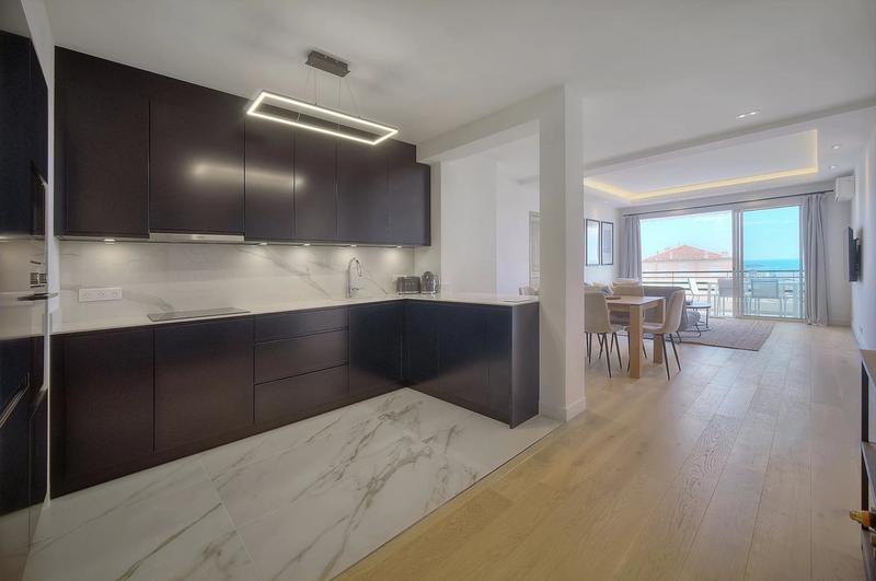 Appartement - 95 m² - 4 pièces