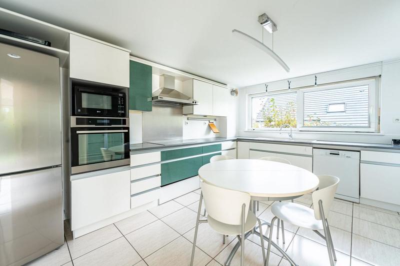 Villa - 207 m² - 7 pièces