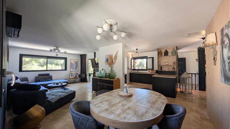 Maison d'architecte - 130 m² - 5 pièces