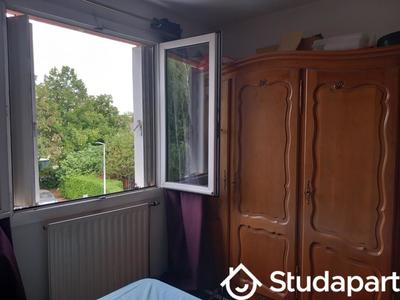 Chambre - 12 m² - 1 pièce