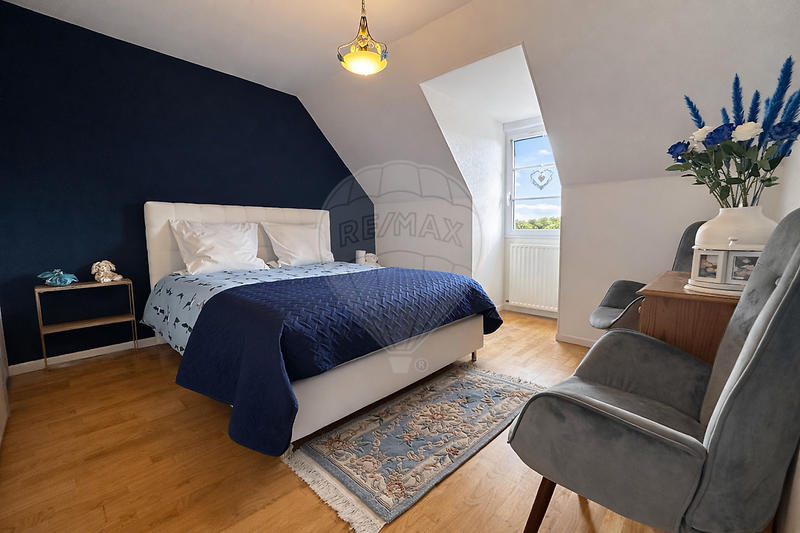 Maison - 177 m² - 7 pièces