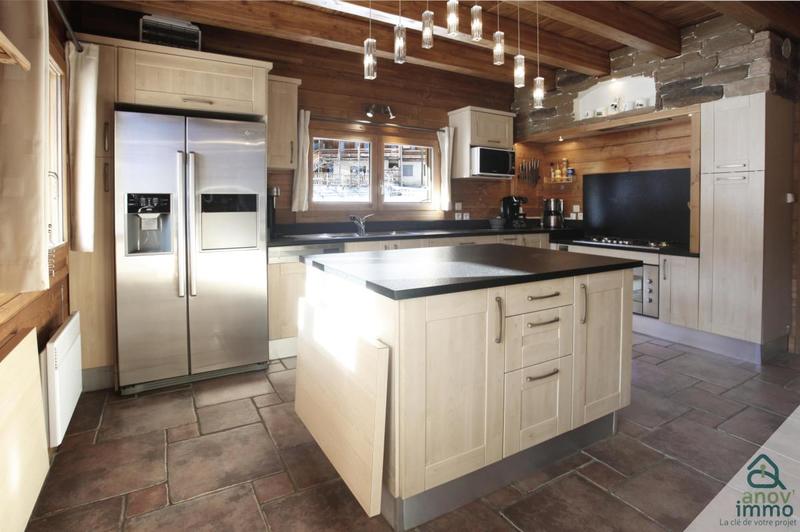 Châlet - 271 m² - 9 pièces