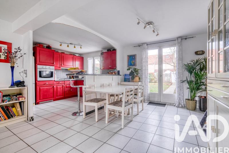 Maison - 96 m² - 6 pièces