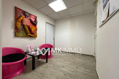 Local commercial - 67 m²