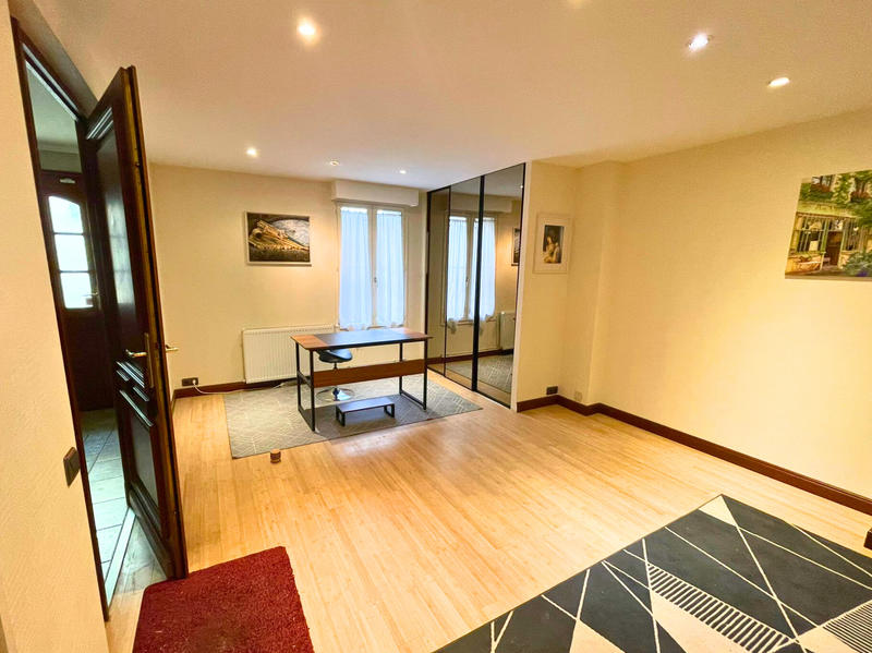 Appartement - 94 m² - 4 pièces