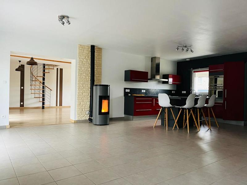 Maison - 170 m² - 7 pièces