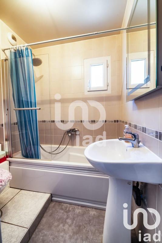 Maison - 187 m² - 6 pièces