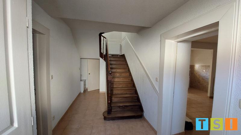 Maison - 217 m² - 7 pièces