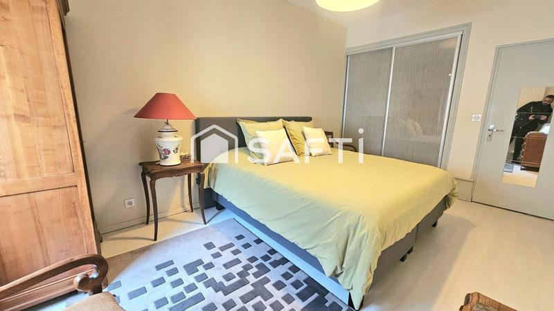 Maison - 184 m² - 10 pièces