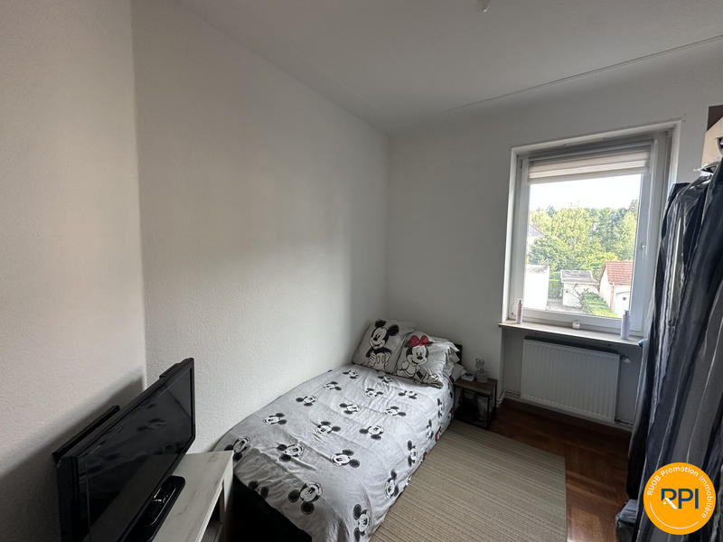 Appartement - 80 m² - 4 pièces