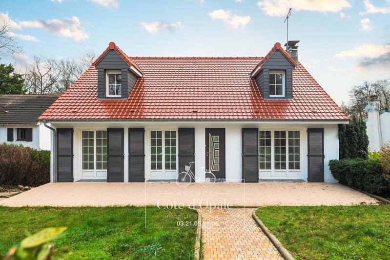 Maison - 215 m² - 6 pièces