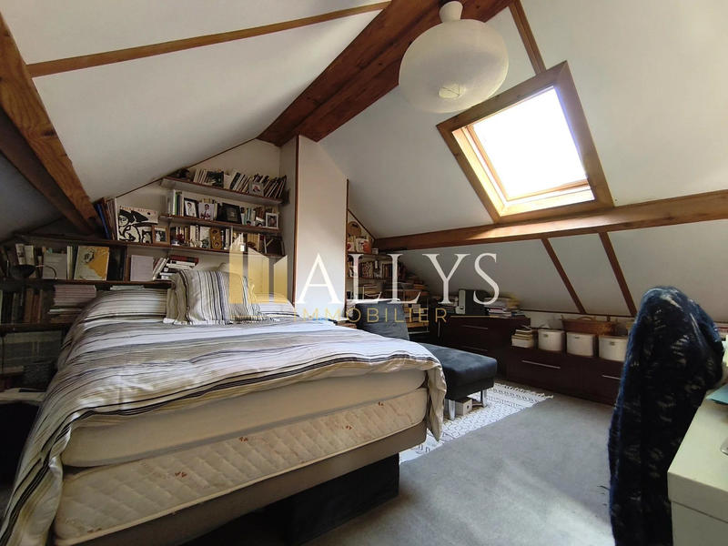 Maison - 91 m² - 6 pièces