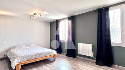 Maison - 165 m² - 5 pièces