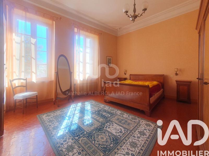 Maison - 288 m² - 11 pièces