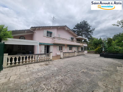 Maison ancienne - 222 m² - 6 pièces