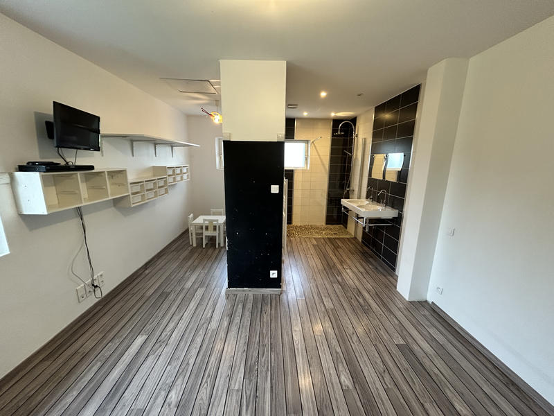 Maison - 217 m² - 7 pièces