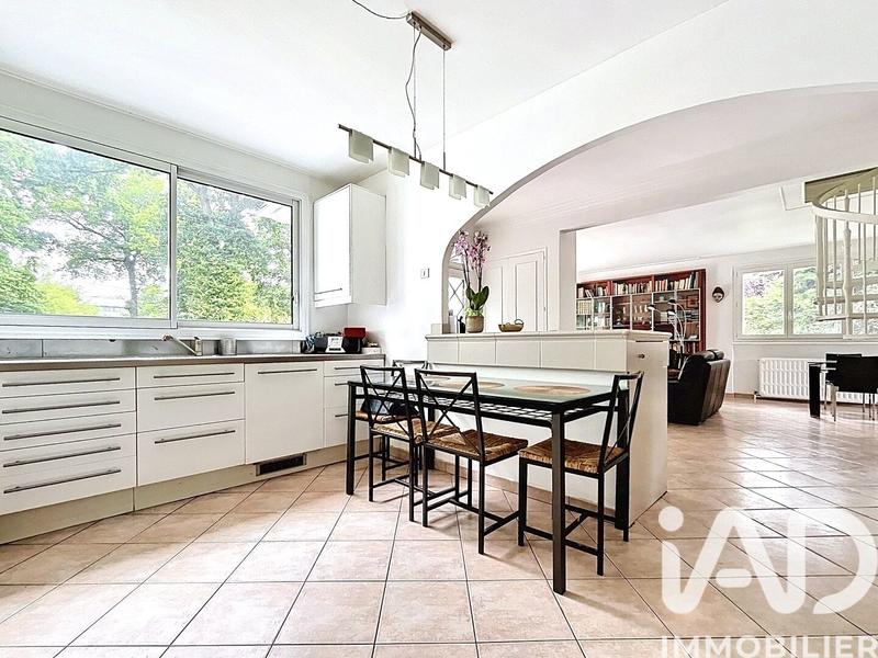 Maison - 165 m² - 5 pièces