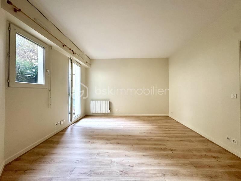 Studio - 25 m² - 1 pièce