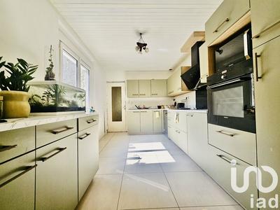 Maison - 84 m² - 5 pièces