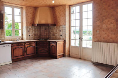 Maison - 234 m² - 8 pièces