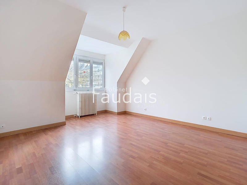 Maison - 104 m² - 5 pièces