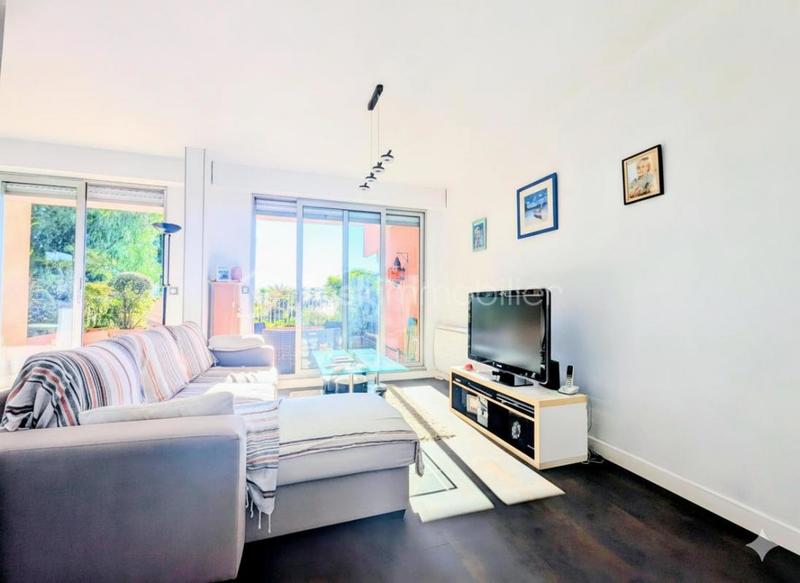 Appartement - 90 m² - 4 pièces