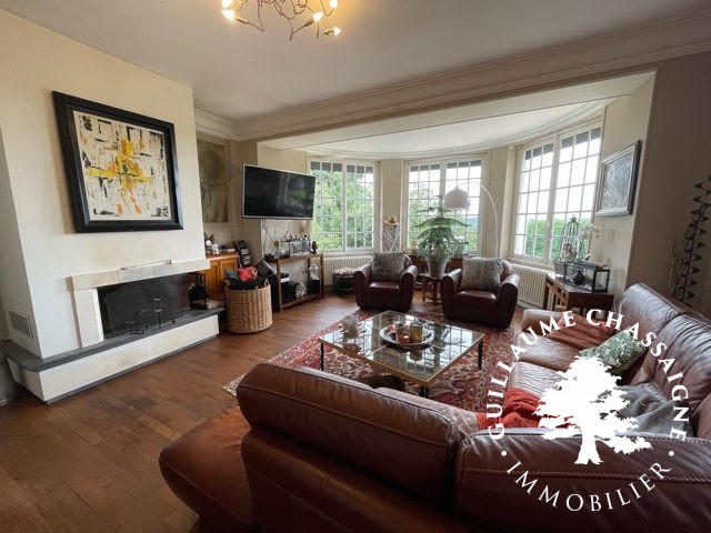 Maison ancienne - 266 m² - 12 pièces