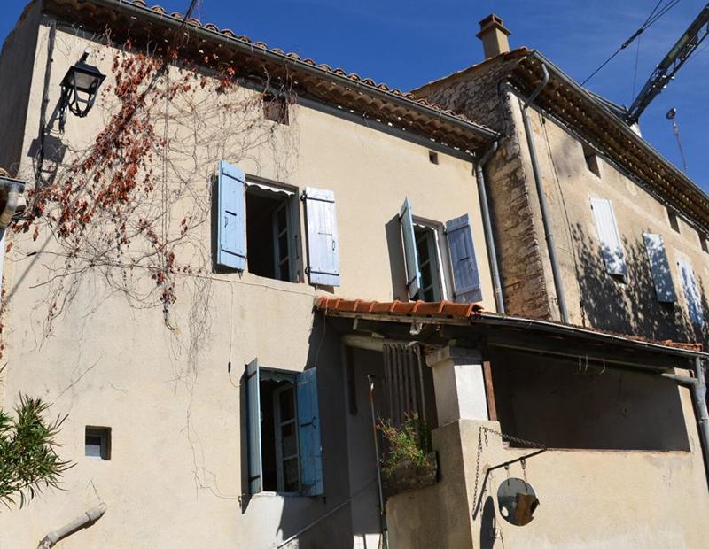 Maison de village - 85 m² - 5 pièces