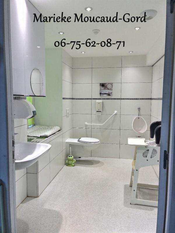 Maison - 300 m² - 10 pièces