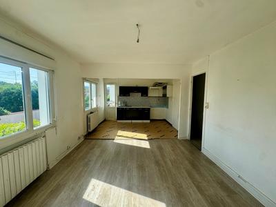 Maison - 110 m² - 6 pièces