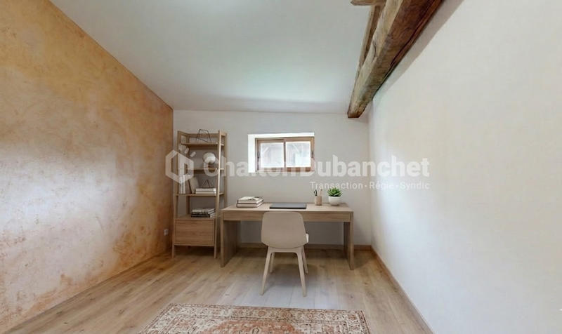 Maison - 208 m² - 7 pièces