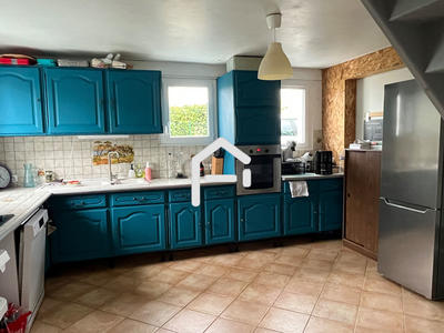 Maison - 104 m² - 6 pièces