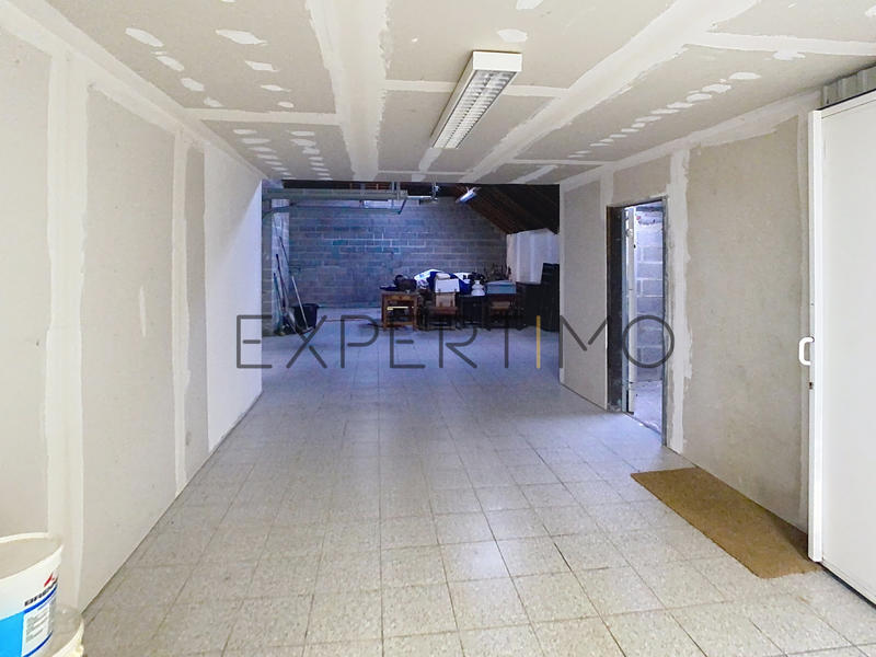 Maison - 240 m² - 9 pièces