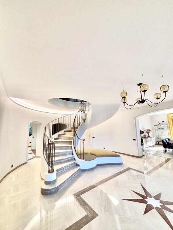 Villa - 530 m² - 10 pièces