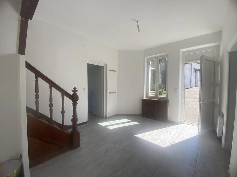 Maison - 93 m² - 6 pièces