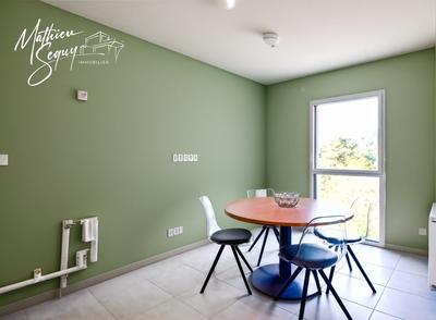 Appartement - 82 m² - 4 pièces