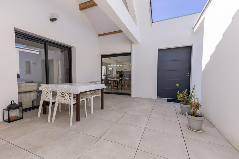 Maison - 177 m² - 5 pièces