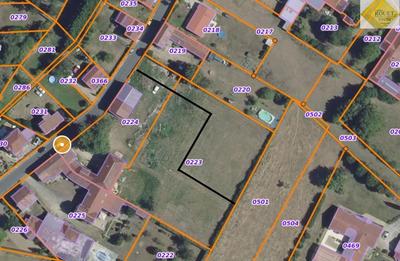 Terrain constructible - 1 400 m²