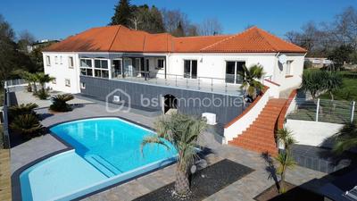 Maison de campagne - 280 m² - 7 pièces