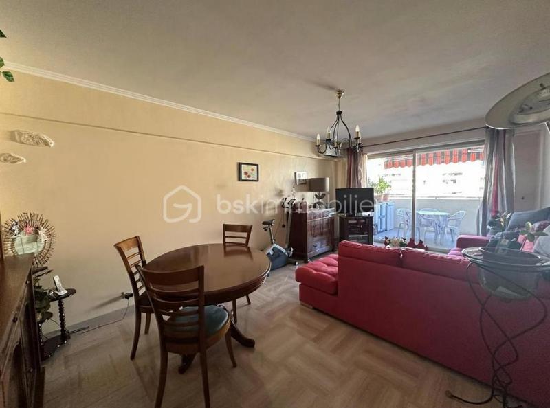 Appartement - 67 m² - 3 pièces