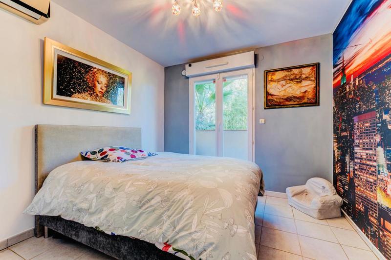 Duplex - 93 m² - 4 pièces