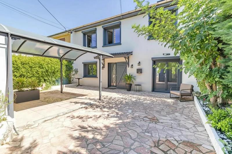 Maison - 125 m² - 6 pièces