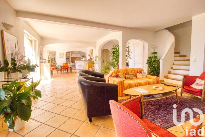 Maison - 168 m² - 7 pièces