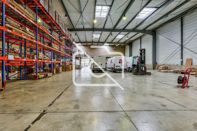 Entrepôt - 1 998 m²