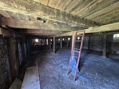 Maison de village - 204 m² - 1 pièce