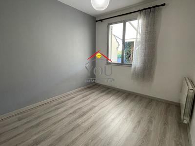 Maison - 106 m² - 7 pièces