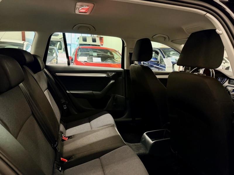 Skoda Octavia Combi 1.2tsi 105ch - 1ere Main